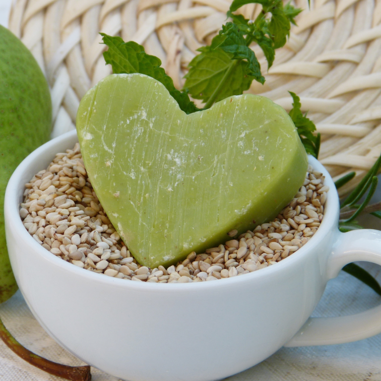 Embracing Simplicity in Wellness: How to Tailor Your Journey for Genuine Health and Happiness