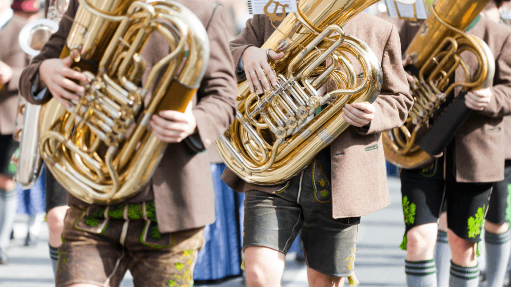 bavarian musician at munich oktoberfest parade