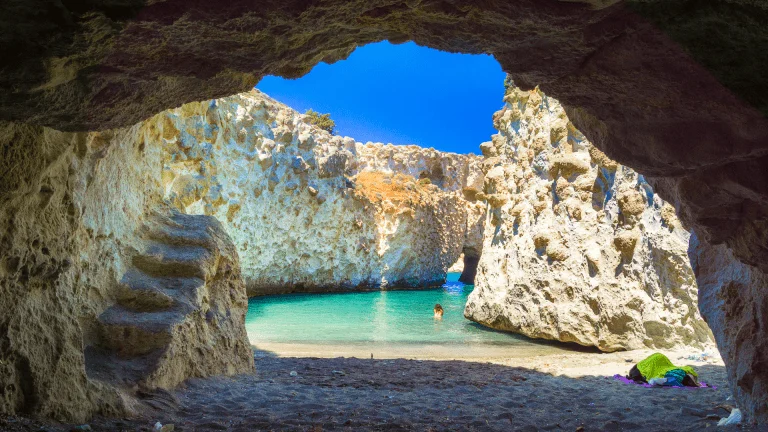 Greece-travel-guide-